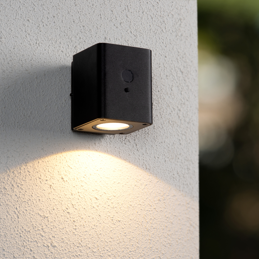 Lucide RAMIN - Nástěnné svítidlo vnitřní/venkovní - LED stmívatelné - 1x1W - IP54 - Senzor Den/Noc - Černá