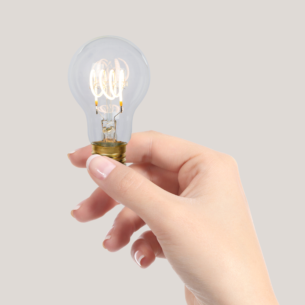 Lucide A60 filamentová LED žárovka Ø 6 cm E27 1x5W 2700K průhledná